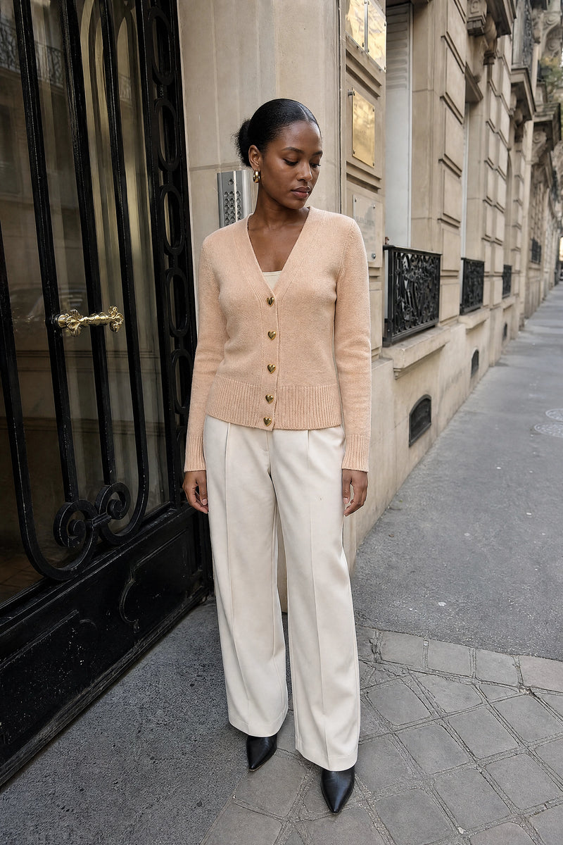 SOFAINE-V7-LIFE-Perla | V-Neck Button Cardigan in Apricot, street-style view