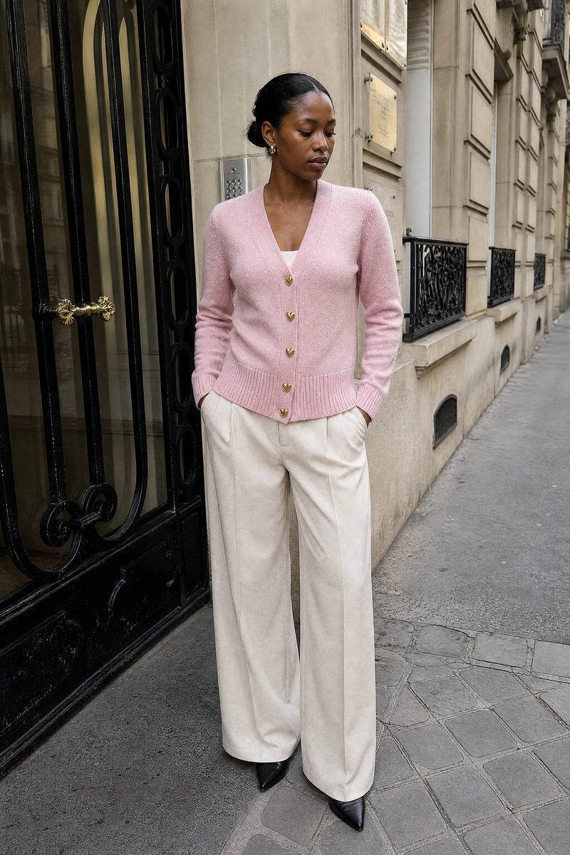 SOFAINE-V7-LIFE-Perla | V-Neck Button Cardigan in Pink, street-style view