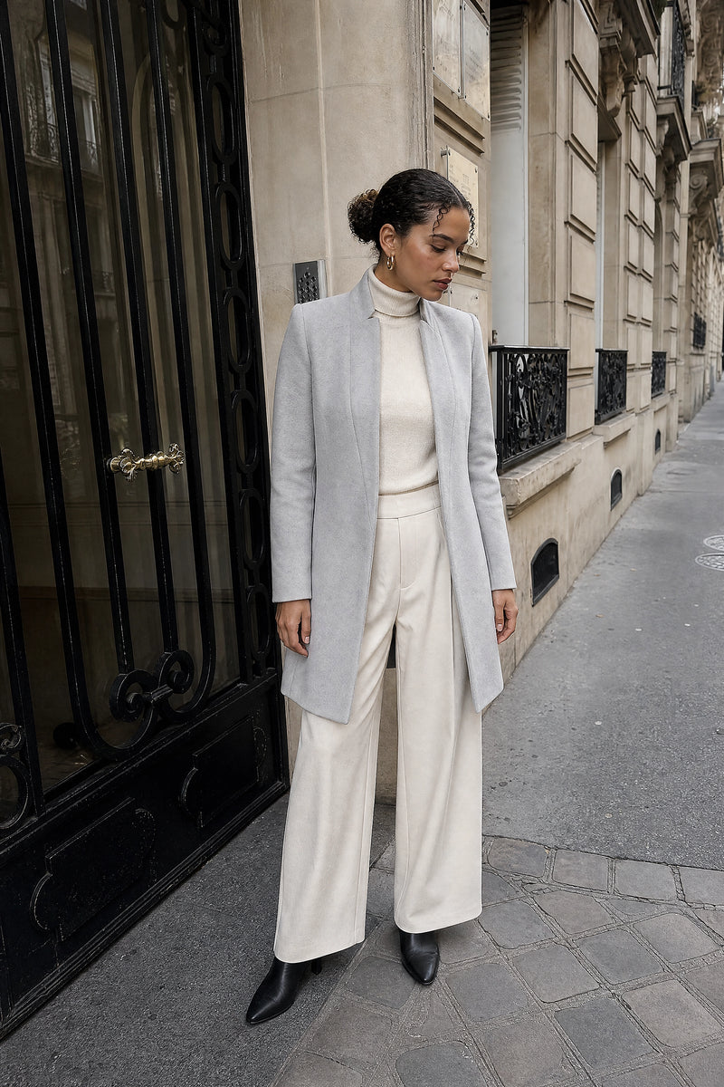 SOFAINE-V7-LIFE-Petra | Wool-Feel Coat in Grey, street-style view