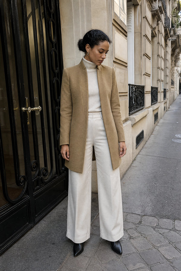 SOFAINE-V7-LIFE-Petra | Wool-Feel Coat in Khaki, street-style view