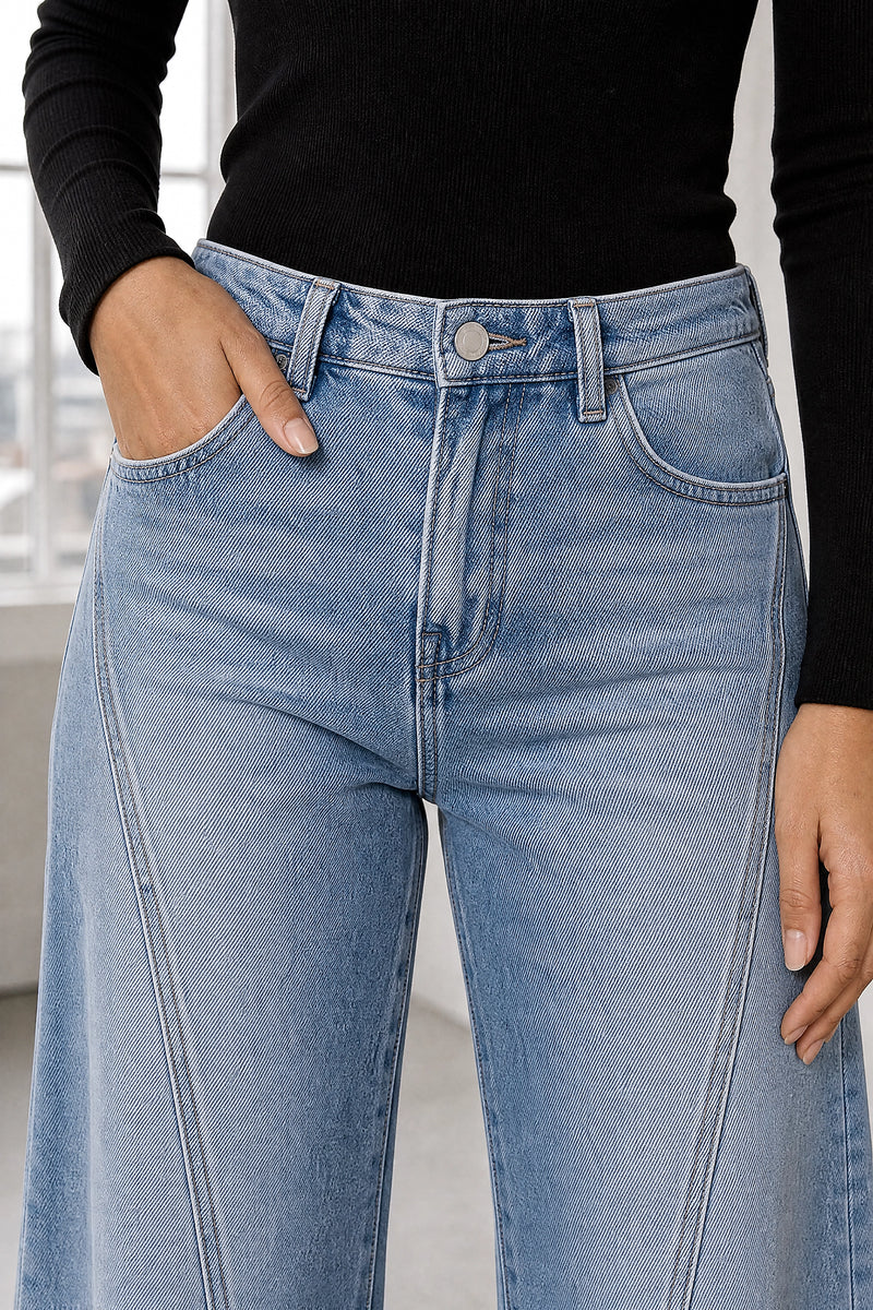 Philippa | High-Waist Wide-Leg Jeans in Blue, fabric close-up
