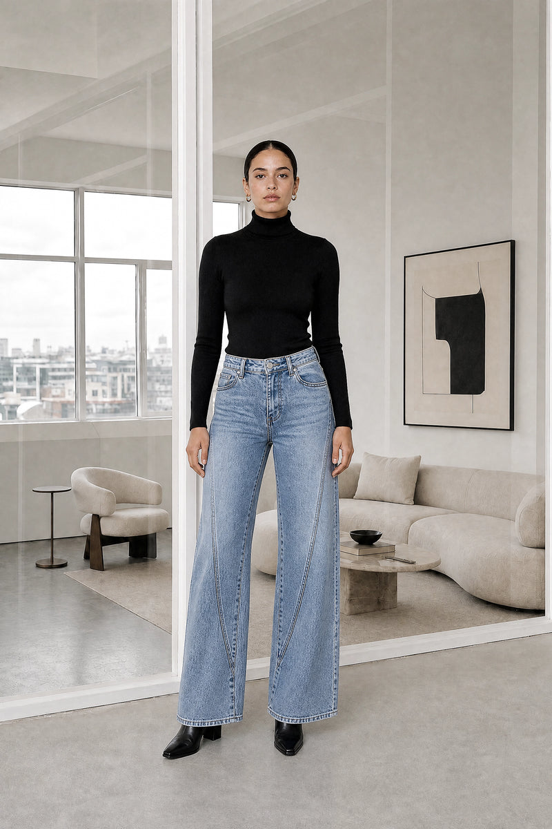 Philippa | High-Waist Wide-Leg Jeans in Blue, studio front view