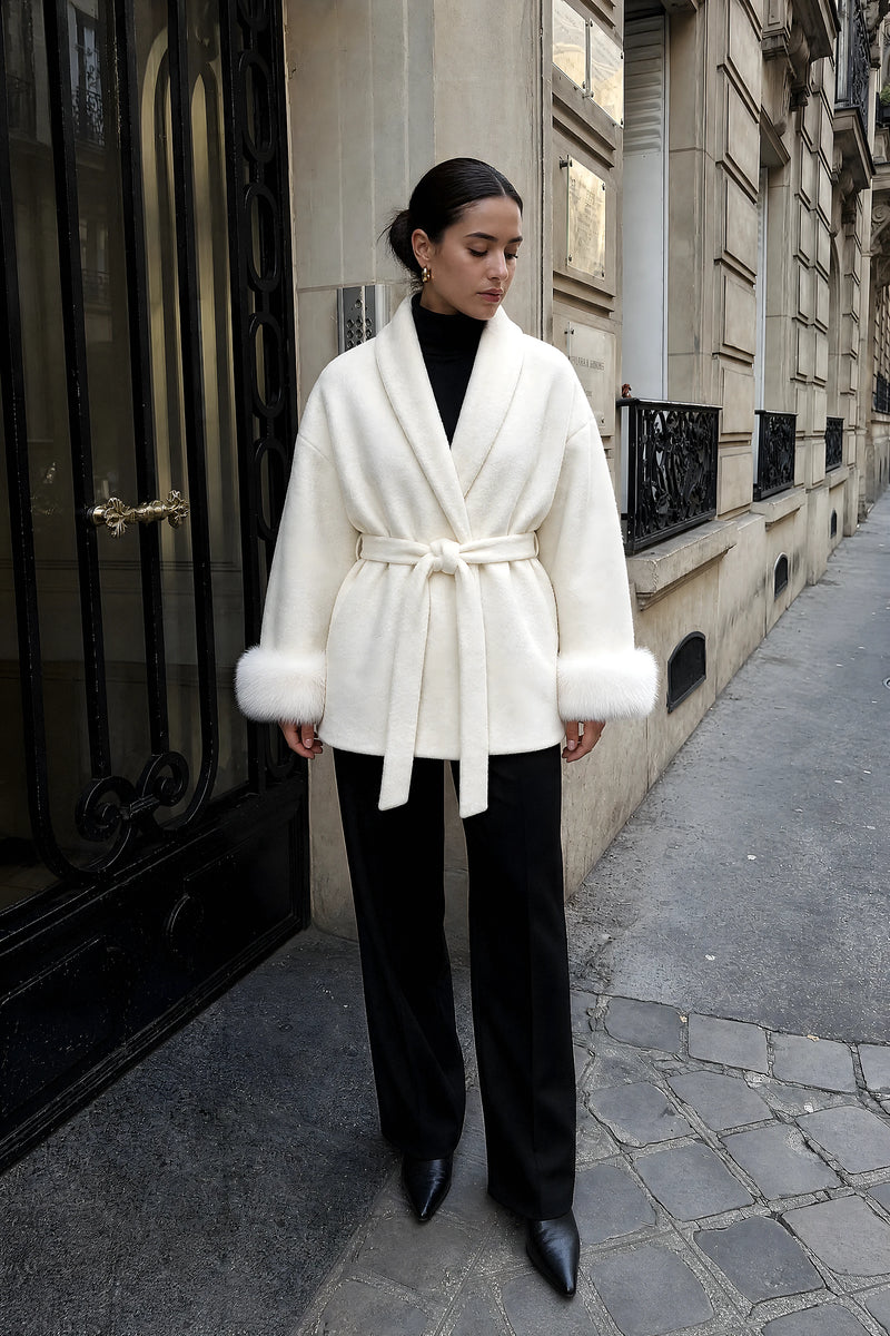 SOFAINE-V7-LIFE-Remi | Faux-Fur Wrap Coat in White, street-style view