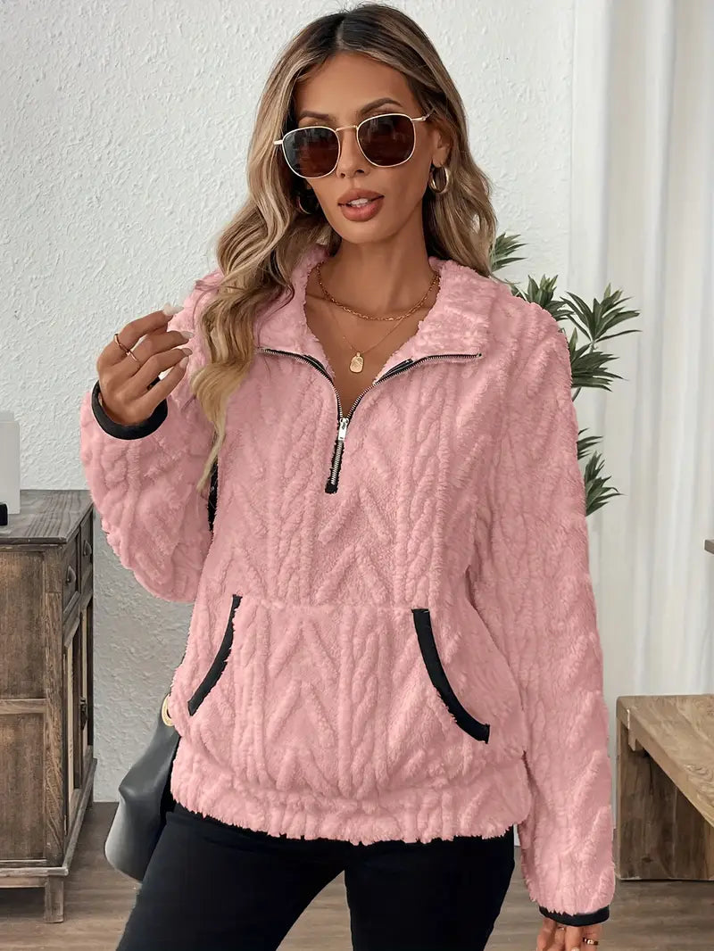 Amara | Teddy Fleece Pullover med Halv Lynlås i Rosa, forfra