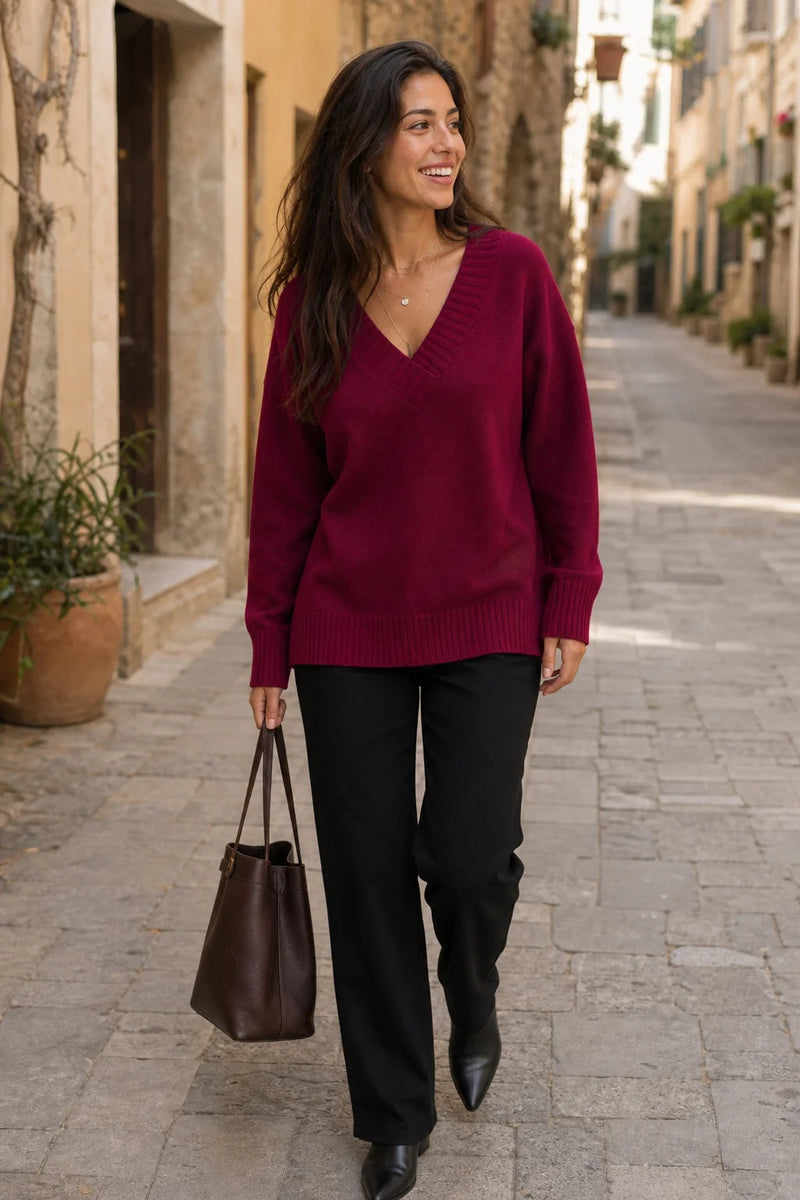 SOFAINE-V7-LIFE-Avery | Cashmere-Feel V-Neck Sweater in Red, street-style view