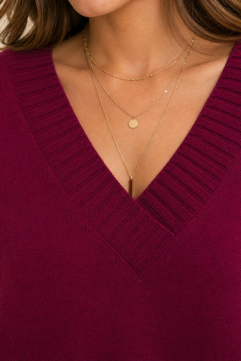 Avery | Cashmere-Feel V-Neck Sweater in Red, fabric close-up