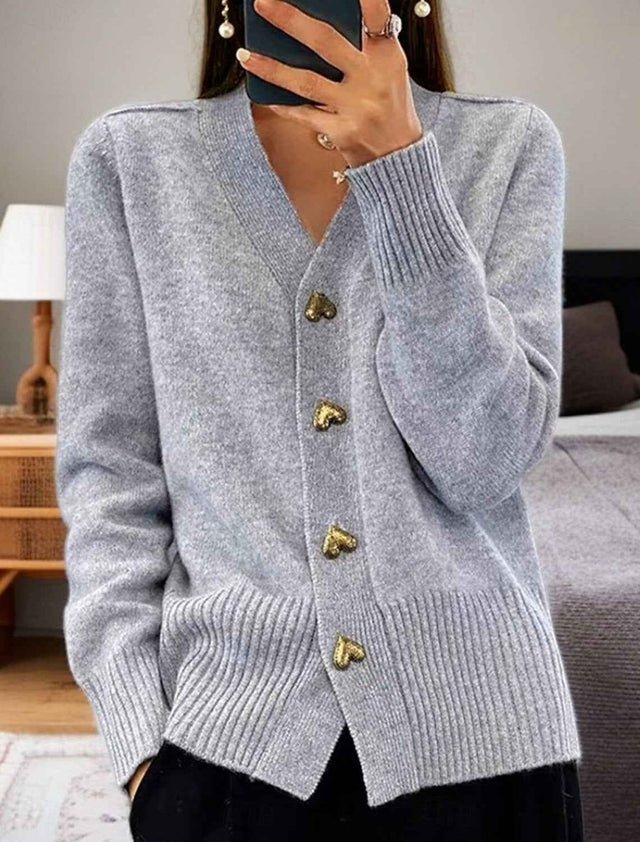 Cecile | Cardigan med Hjerteknapper i Grå, nærbillede