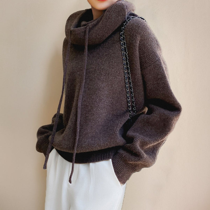 Dagmar | Oversize rullekravestrik i Brun, styling