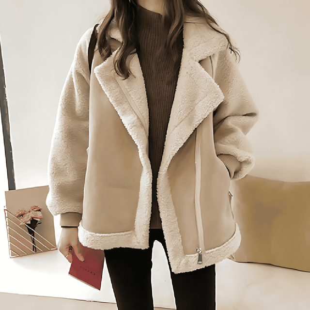 Elin | Aviatorjakke i Ruskind-look i Beige, forfra