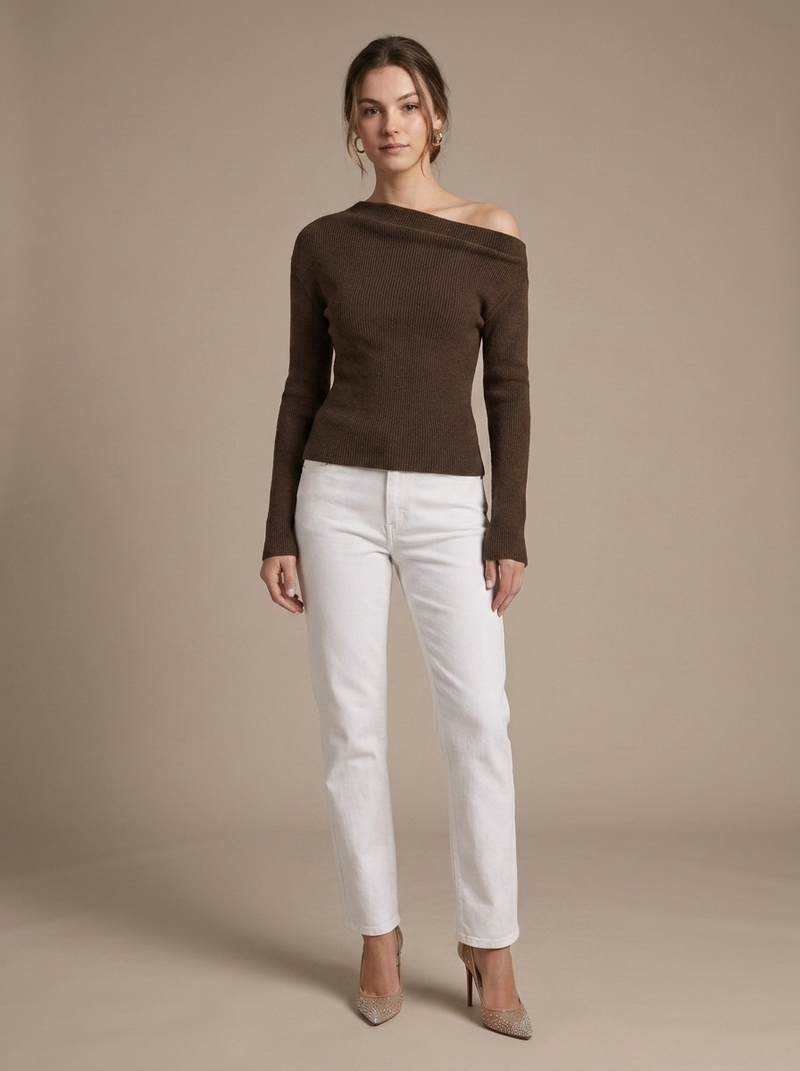 Elise | Off-shoulder striktrøje, forfra