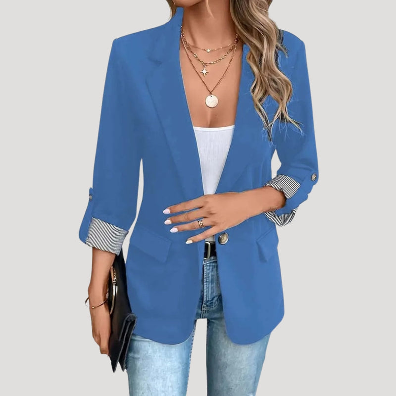 Frida | Enkeltradet Blazer i Blå, forfra