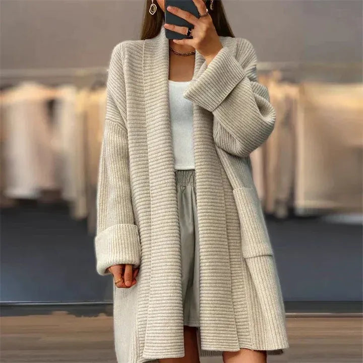 Harlene | Oversize cardigan i Beige, styling
