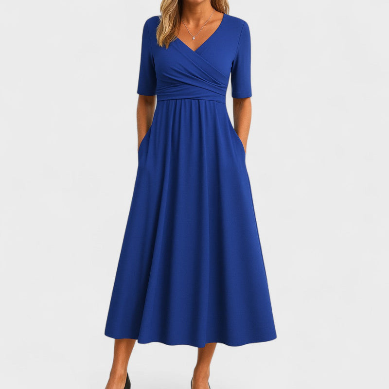 Joanna | Elegant Sommerkjole i Blå, forfra