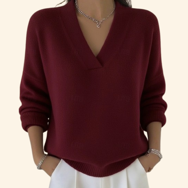 Marie | Sweater med V-hals i Rød, forfra