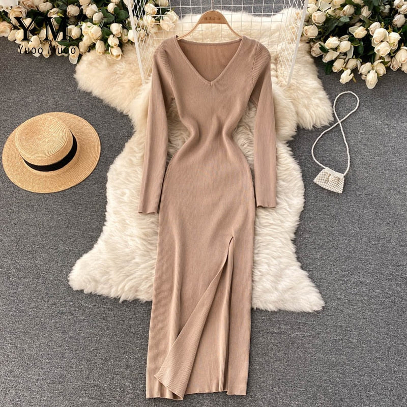 Strikkjoler Dame Ribstrikket Bodycon med Slids i Khaki, produktbillede