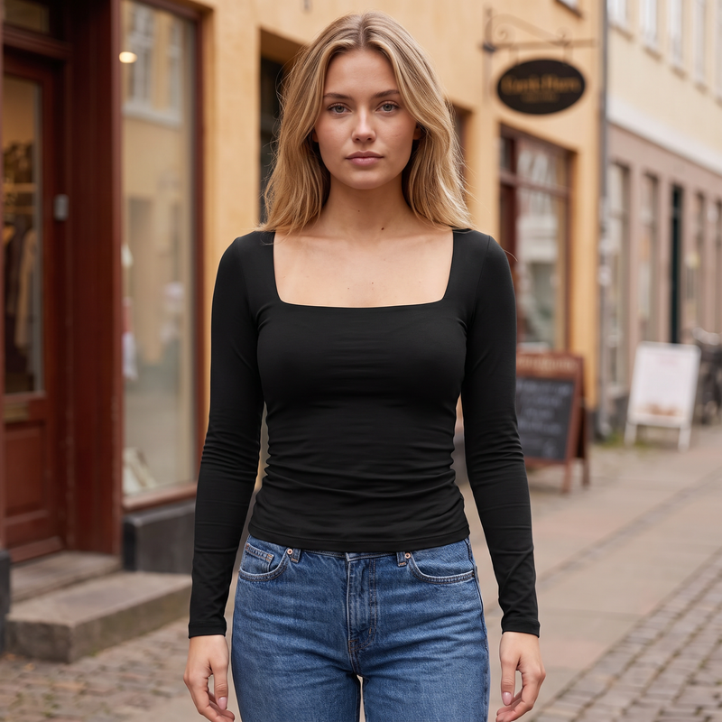 Solveig | Fitted top med firkantet hals i Sort, nærbillede