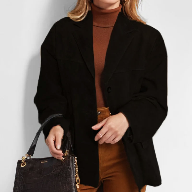 Solveig | Blazer i Ruskind-look i Sort, forfra
